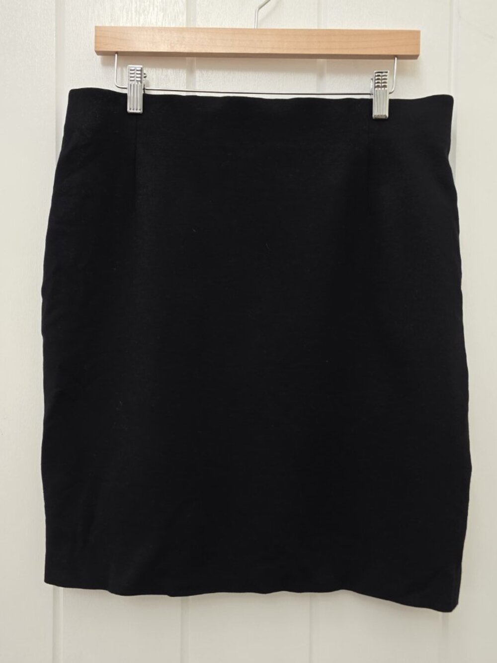Akris Punto Black Pencil Skirt, Size 10